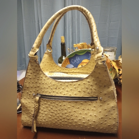 NWOT/ Tan Croc Embossed Faux leather Tote handbag - Picture 6 of 11